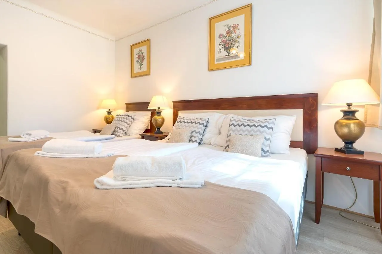 Nobles Apartments Prague