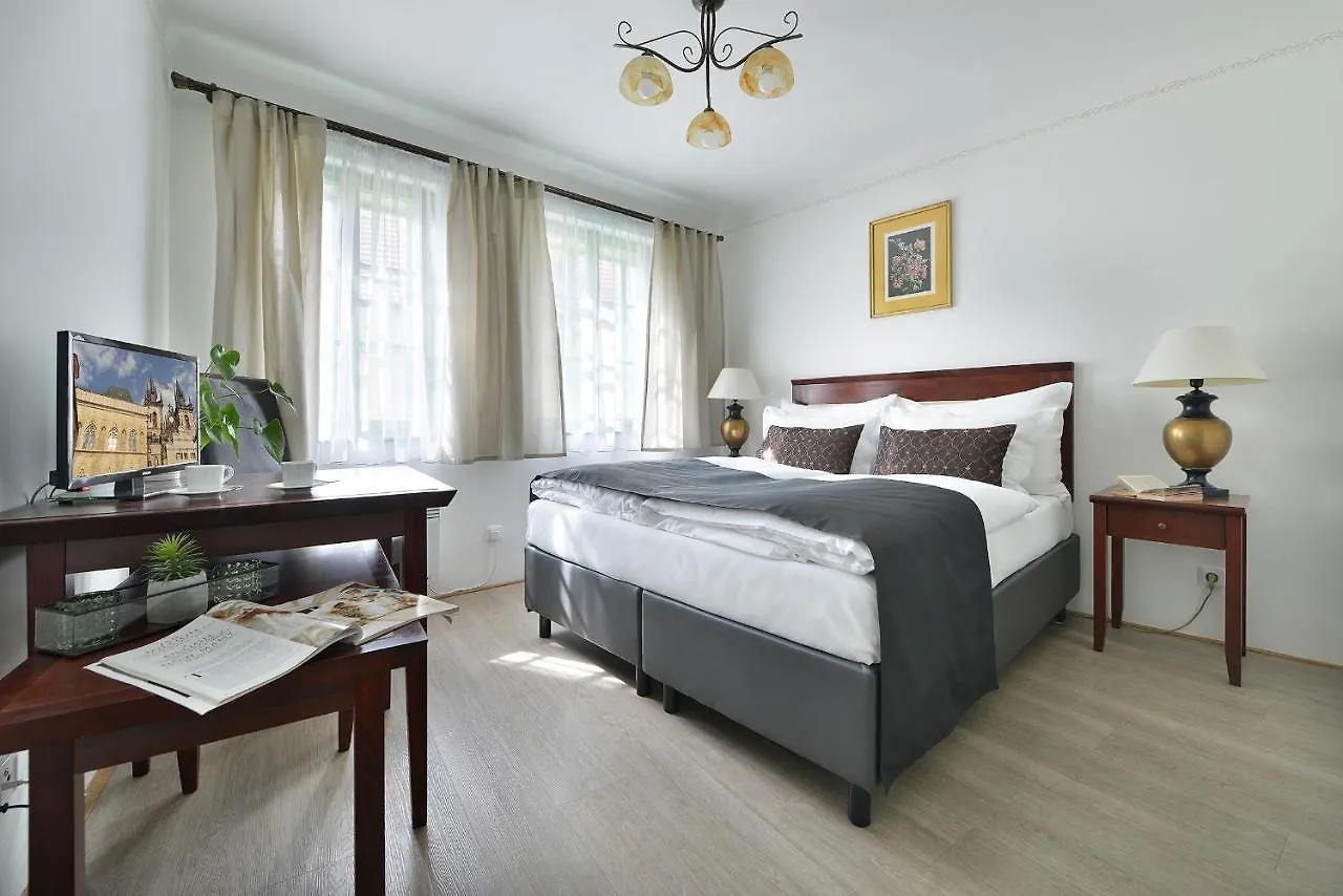 Nobles Apartments Praha 0*,